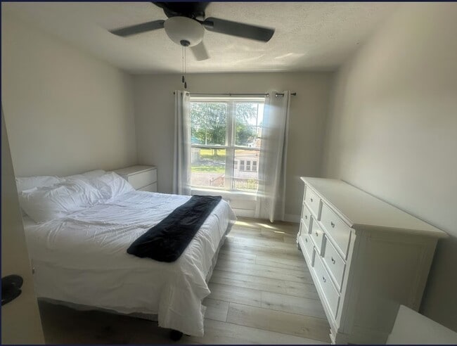 Building Photo - 161 West Ave