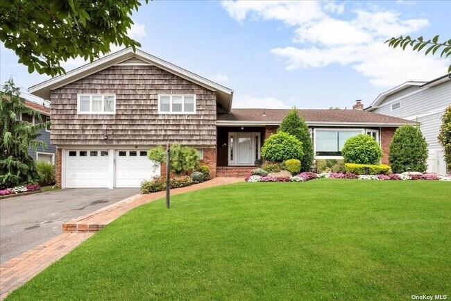 Building Photo - 131 Bayside Dr