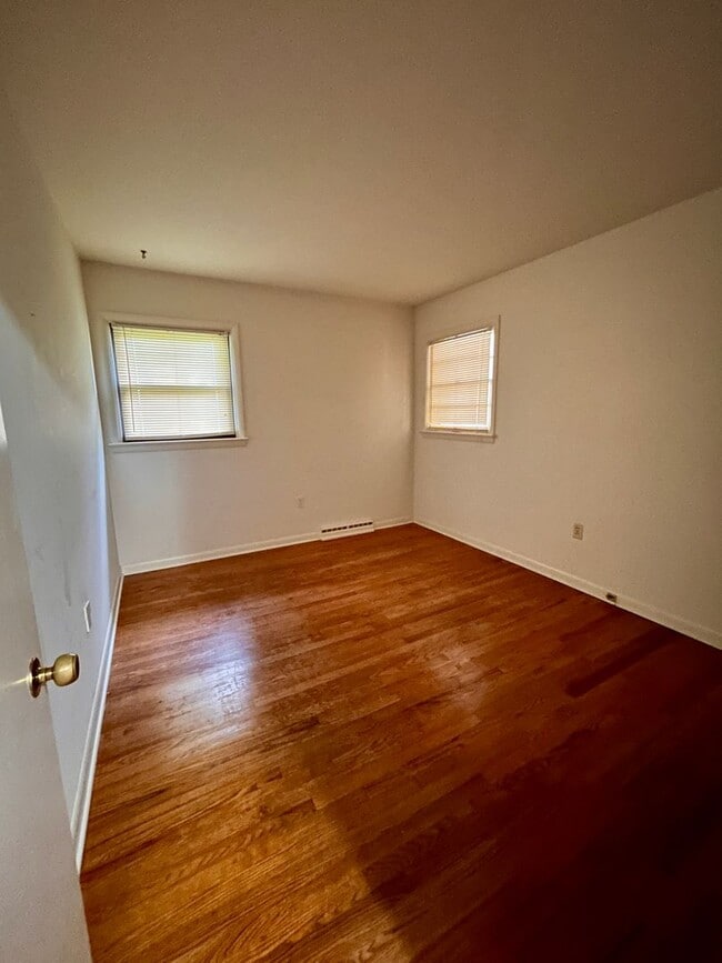 Building Photo - 3 Bed 2 Bath Ranch Home In Lancaster