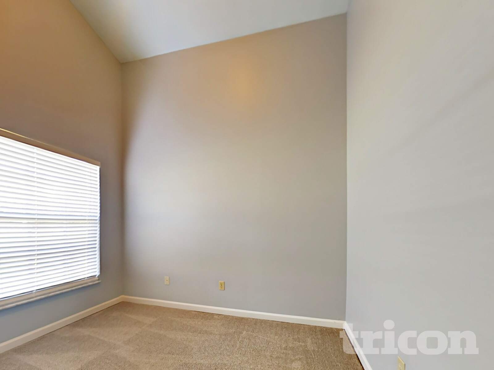 Building Photo - 2913 James Melvin Dr