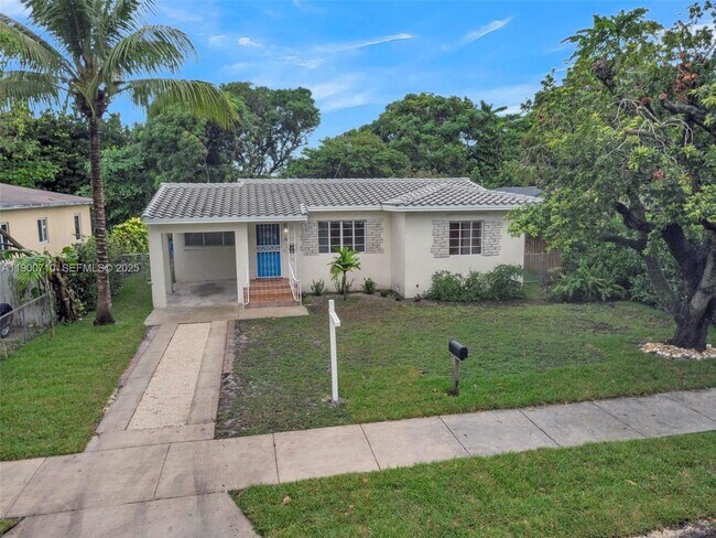 Building Photo - 69 NE 115th St