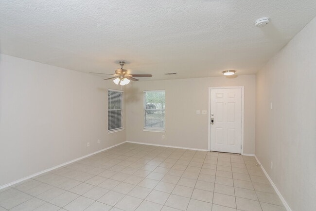 Building Photo - 10711 Amble Coach