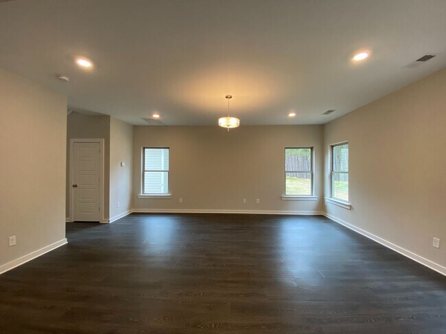 Building Photo - Home for Rent in Pinson, AL!!! COMING SOON!