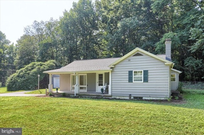 Building Photo - 2052 Foxianna Rd