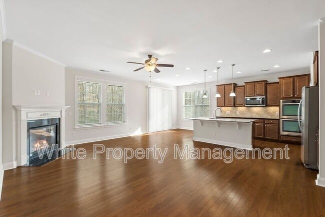 Building Photo - 10934 River Oaks Dr NW