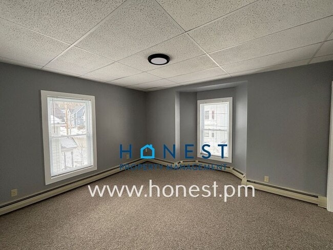 Building Photo - 47 James St