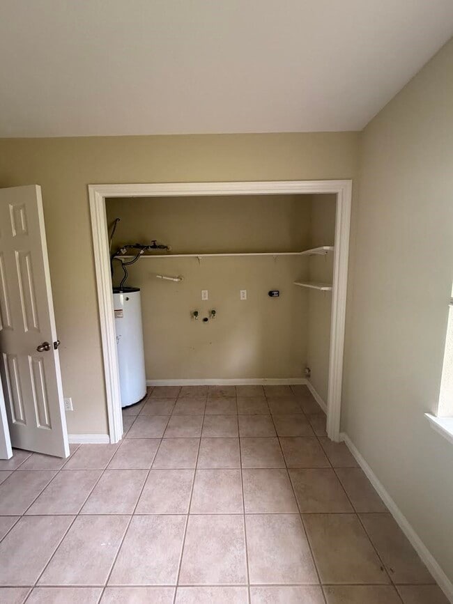 Building Photo - 15915 Indian Springs Trail