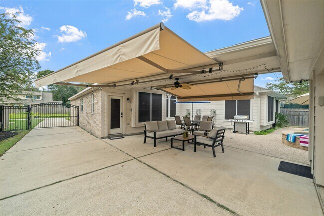 Building Photo - 6 W Prairie Dawn Cir