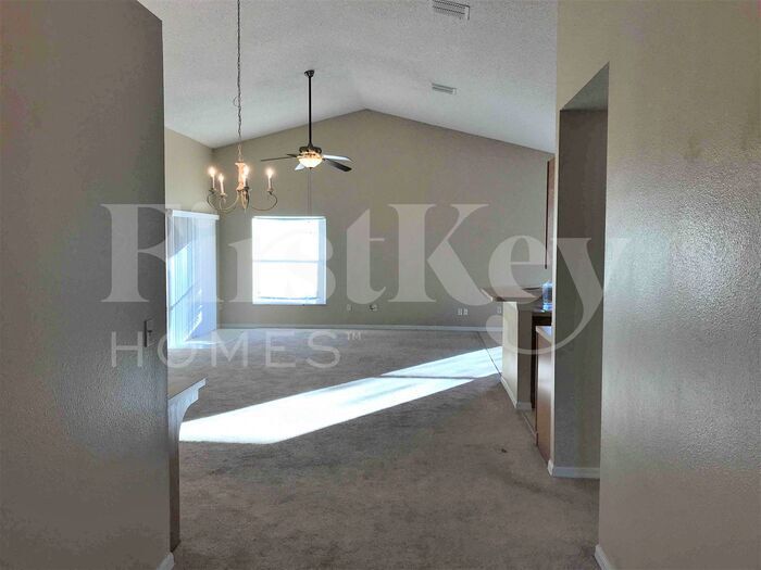 Building Photo - 1175 St Tropez Ct