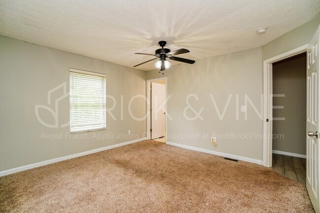 Building Photo - 1628 Westmeadow Drive
