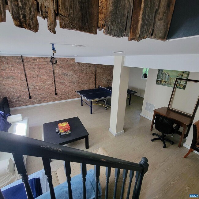 Building Photo - 2751 McElroy Dr