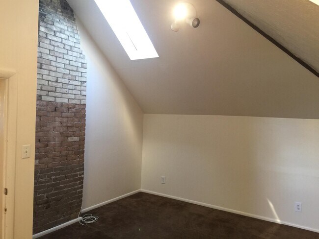 Building Photo - 58 W 300 N