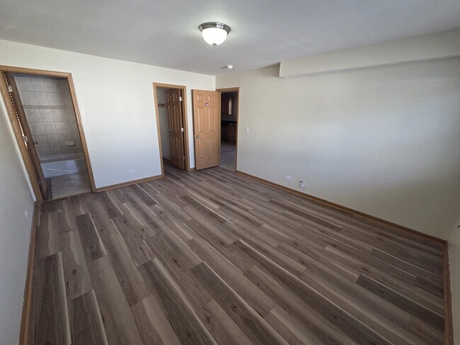 Building Photo - 161 N 21st Ave