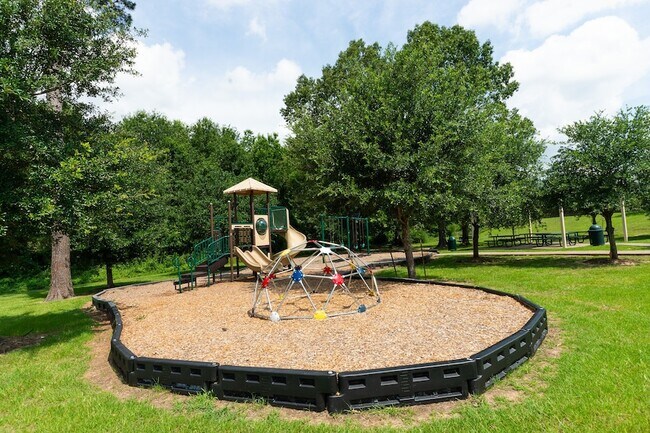 Building Photo - 1052 Windy Grove Ln