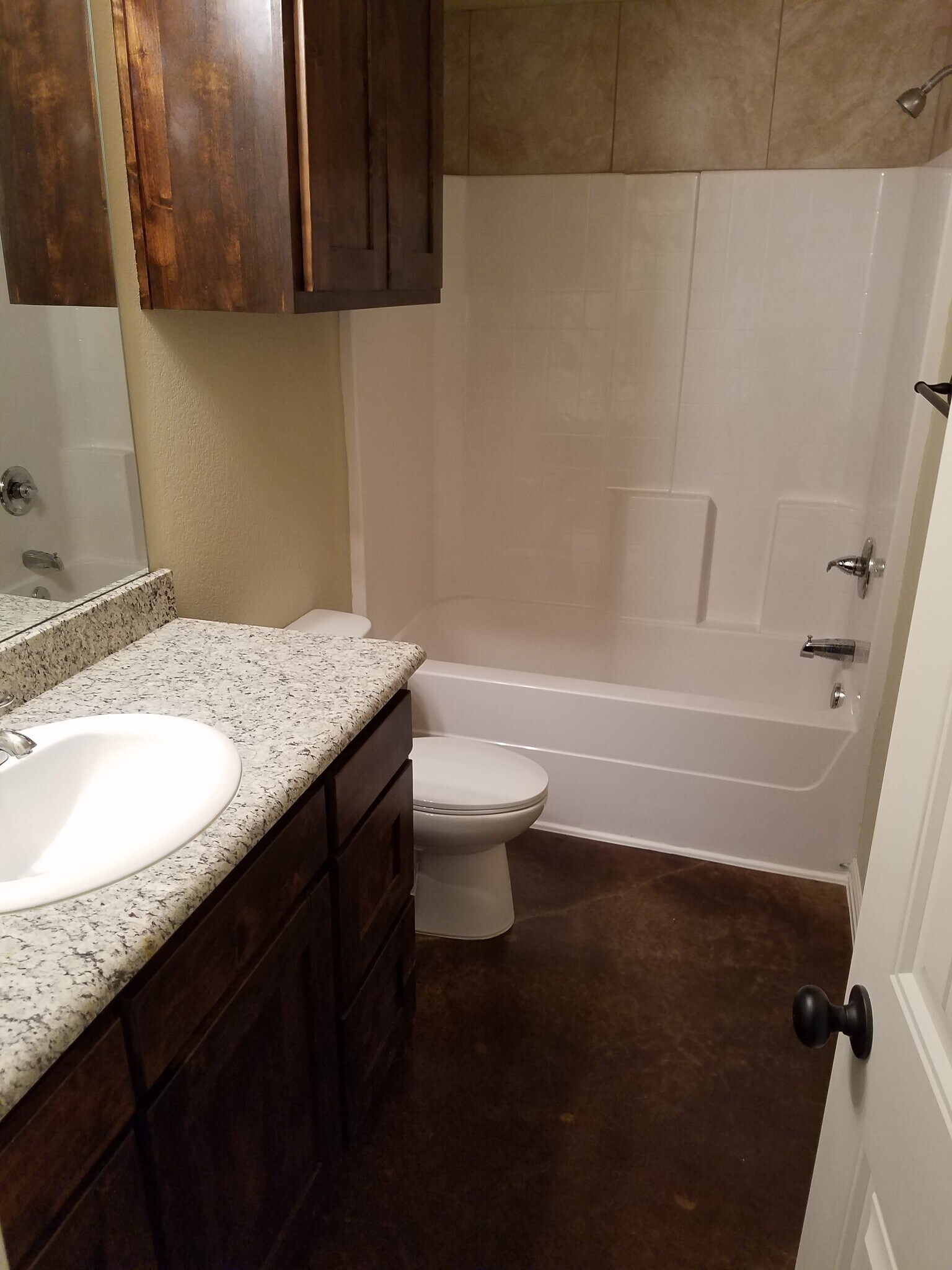 Building Photo - 129 Crossfire Ct