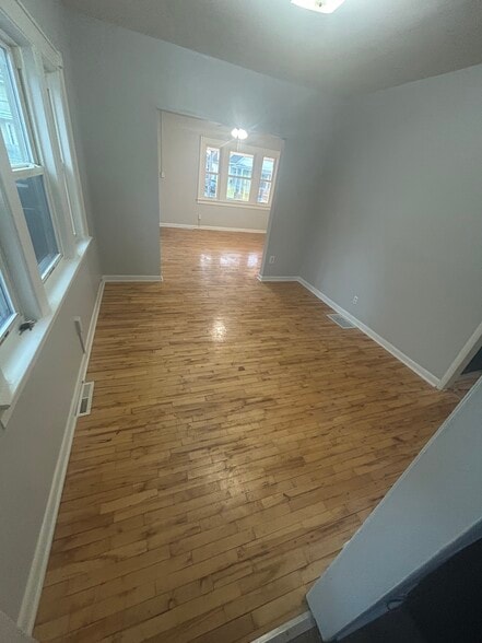 Dining room - 40 Moulson St