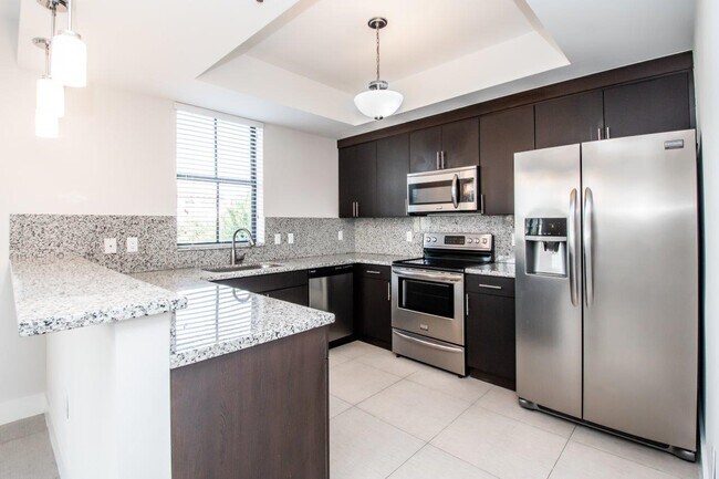 Building Photo - Legacy at Riviera