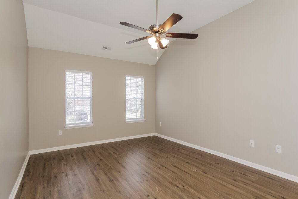 Building Photo - 4714 Saxonbury Way