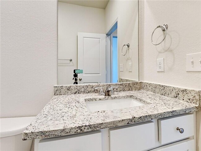 Building Photo - 1208 Fendt Dr