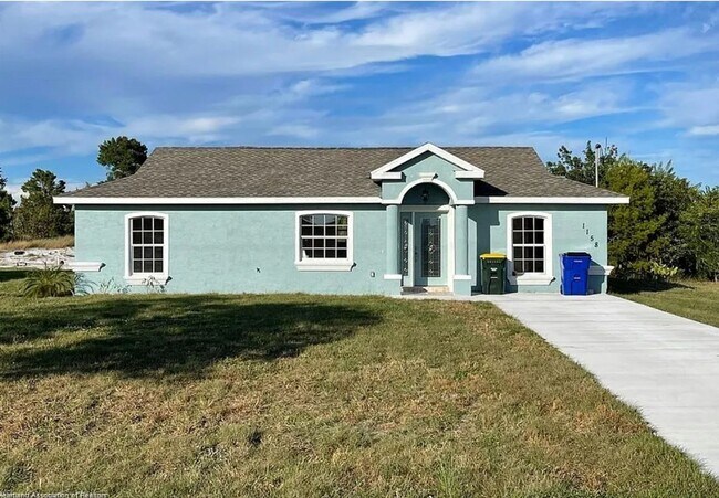GREAT LOCATION! GREAT PRICE! 3 Bedroom, 2... - GREAT LOCATION! GREAT PRICE!  3 Bedroom, 2...
