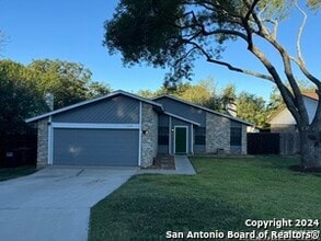 Building Photo - 13939 S Village Dr