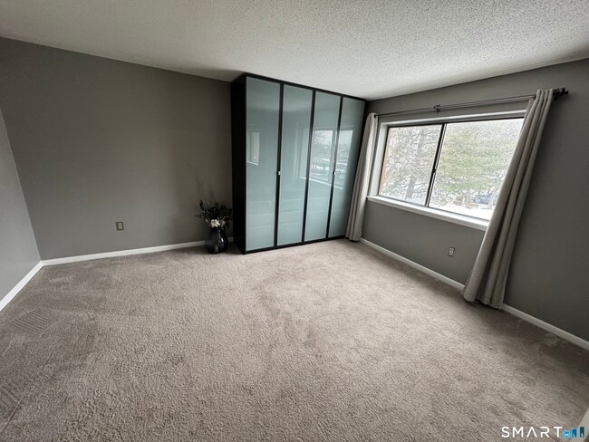 Building Photo - 2202 Harbor View Dr