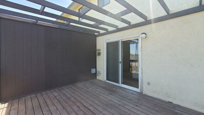 Building Photo - 370817