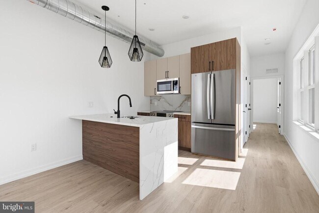 Building Photo - 209 New St