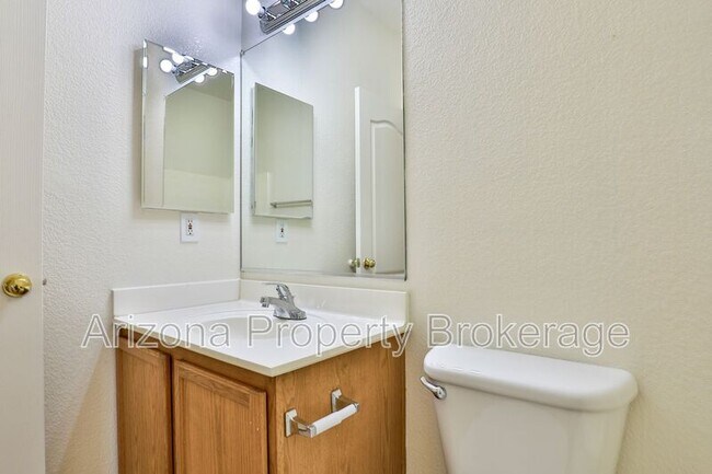 Building Photo - 2736 W Mineral Butte Dr
