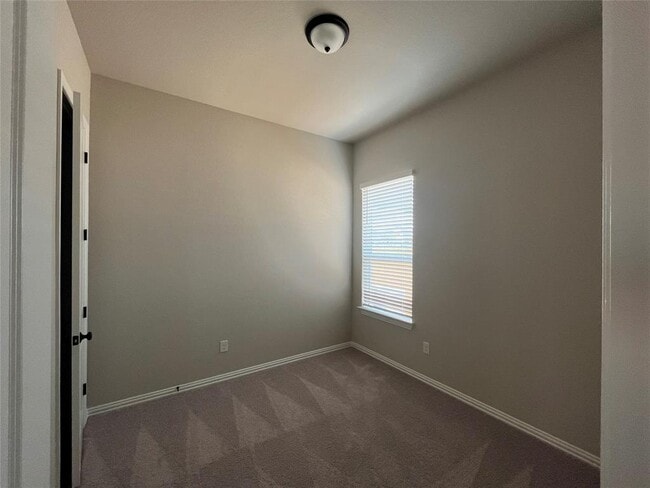 Building Photo - 145 Great Sequoia Ln