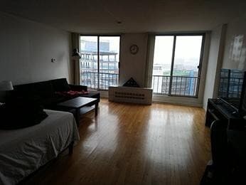 Building Photo - Brook House -A1115