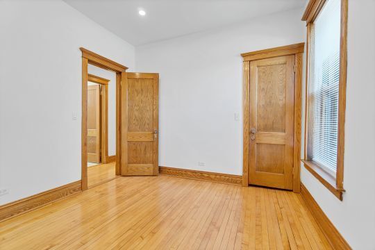 Building Photo - 1742 W Addison St