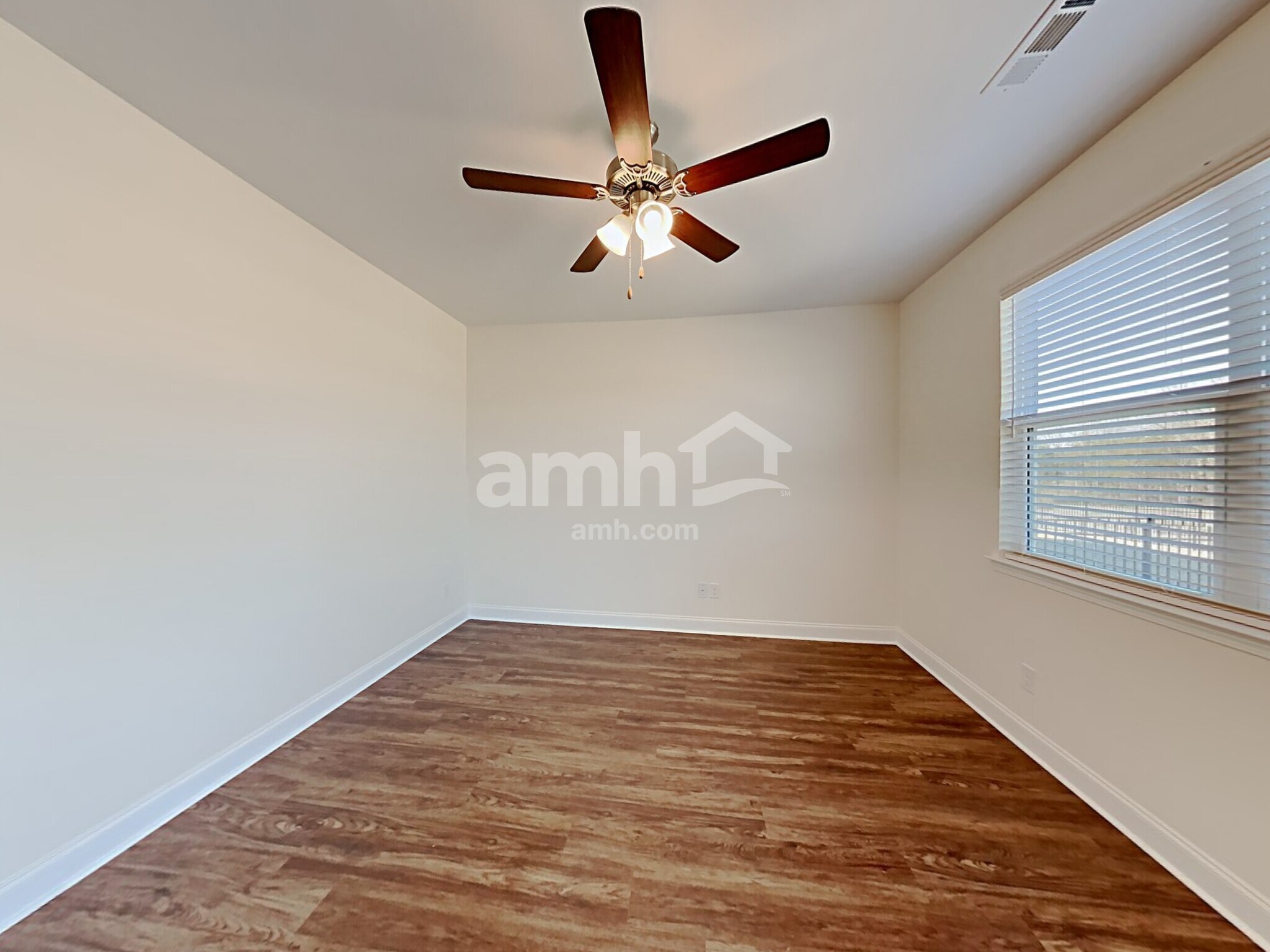 Building Photo - 4852 Chutney Dr