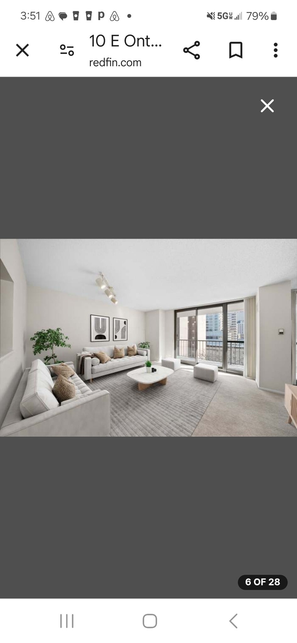 Living area - 10 E Ontario St