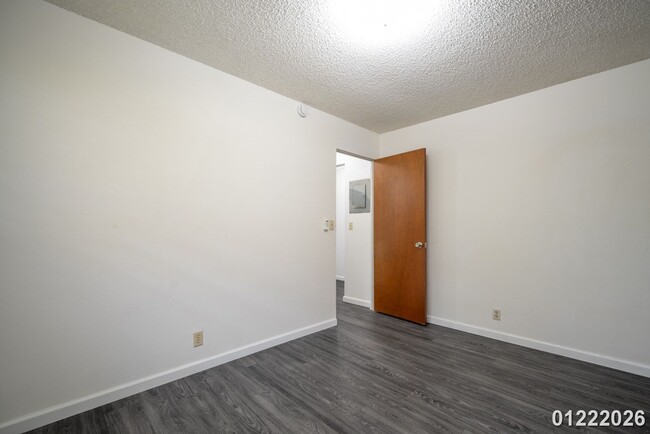 Building Photo - 3 Bedroom 2 Bathroom SFH in Kunia - $3500 94-707 Kamalo Street