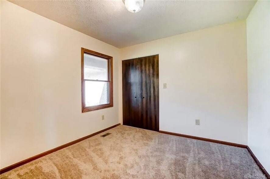 Bedroom #3 - 451 S Wolf Creek Pike
