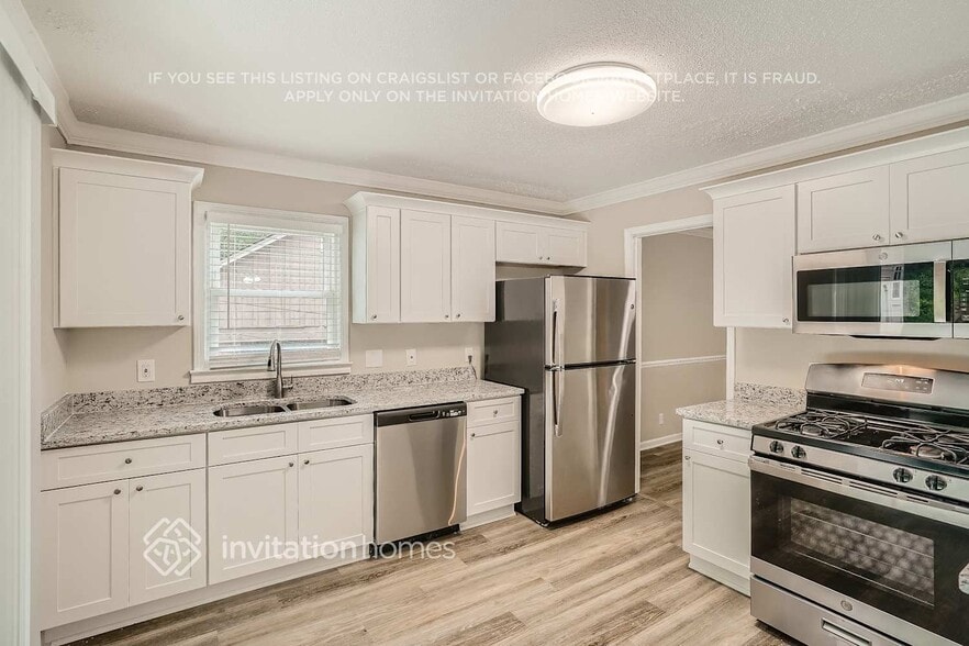Building Photo - 2846 Cedarbrook Dr