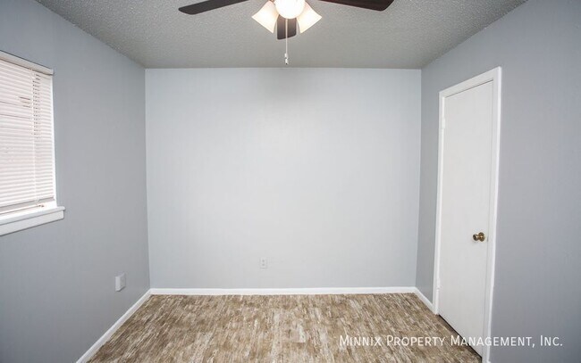 Building Photo - 3104 Ave. N-