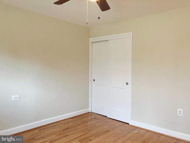 Building Photo - 428 Hampton Ct