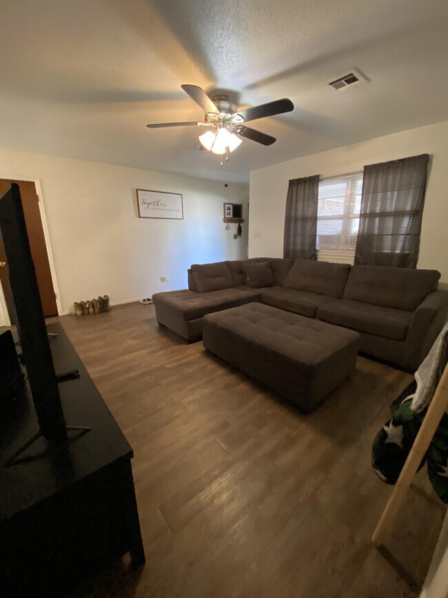 Building Photo - 969 Barkley Cir