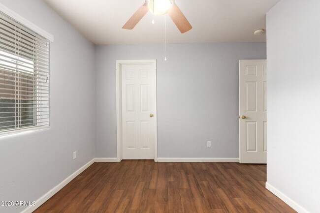 Building Photo - 151 E Broadway Rd