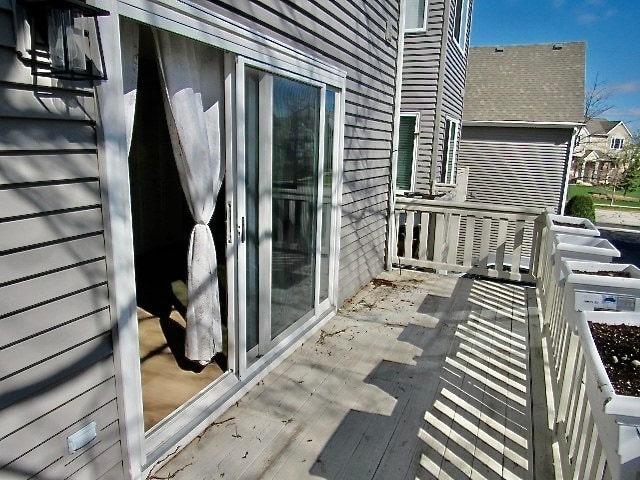 Building Photo - 2667 Woodmere Dr