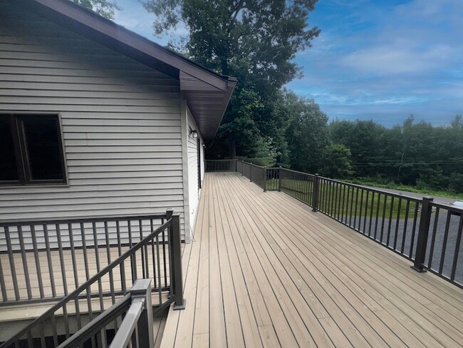 Building Photo - 36895 Connies Ln
