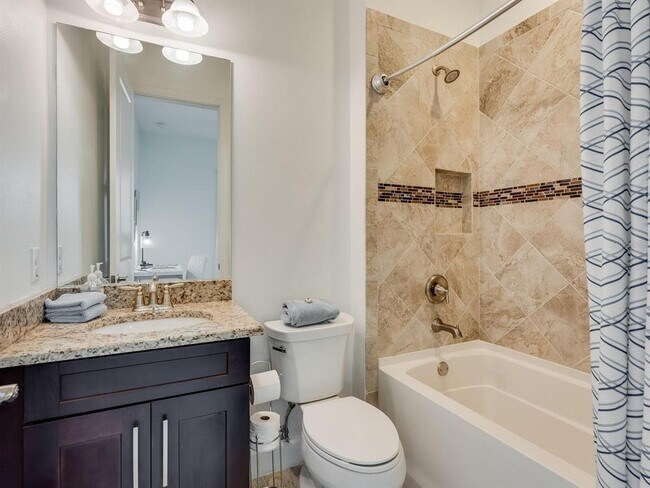 Building Photo - 3929 Waypoint Ave