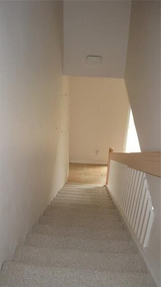 Building Photo - 1348 Veracruz Ln