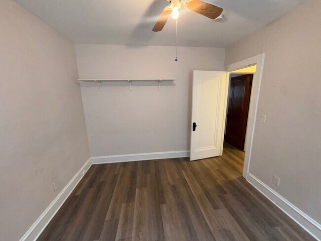 Building Photo - 3264 W 130th St