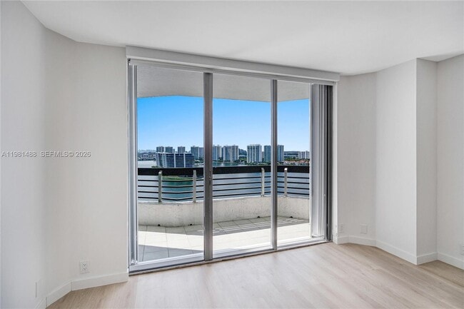 Building Photo - 19101 NE 36th Pl