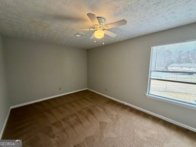 Building Photo - 8515 Pineland Dr