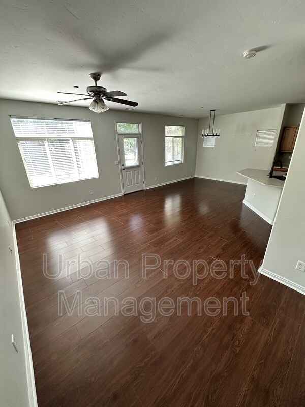 Building Photo - 11467 Open View Ln