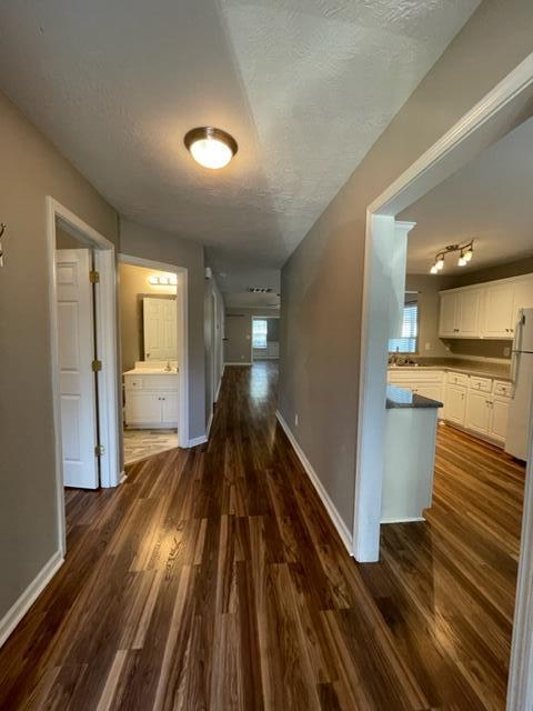 Building Photo - 120 Kendallwood Ct